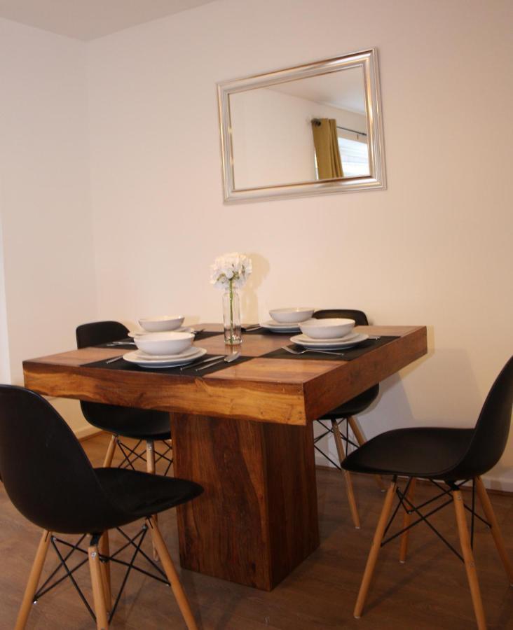 Milton House: 3-bed With Free Wi-fi And Parking In * Newcastle upon Tyne
